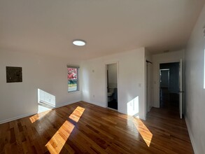 95 7th Ave-Unit -1 in Long Branch, NJ - Foto de edificio - Building Photo