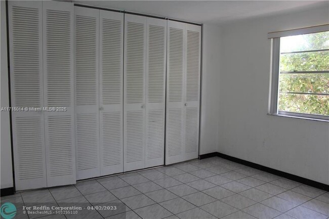 7125 Dickens Ave in Miami Beach, FL - Building Photo - Building Photo