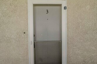 69 Glendora Ave in Long Beach, CA - Building Photo - Building Photo