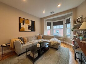 92 Pinckney St, Unit 5 in Boston, MA - Building Photo