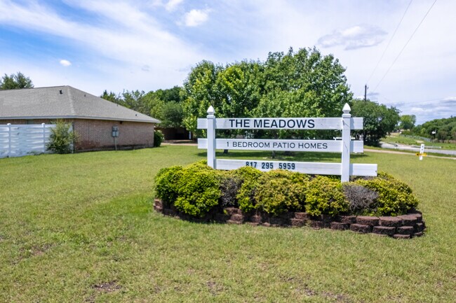 The Meadows in Red Oak, TX - Foto de edificio - Building Photo
