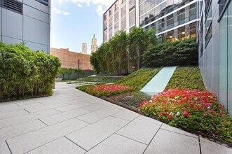 200 Chambers St in New York, NY - Building Photo - Building Photo
