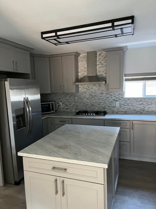 2204 E 24th St in Oakland, CA - Foto de edificio