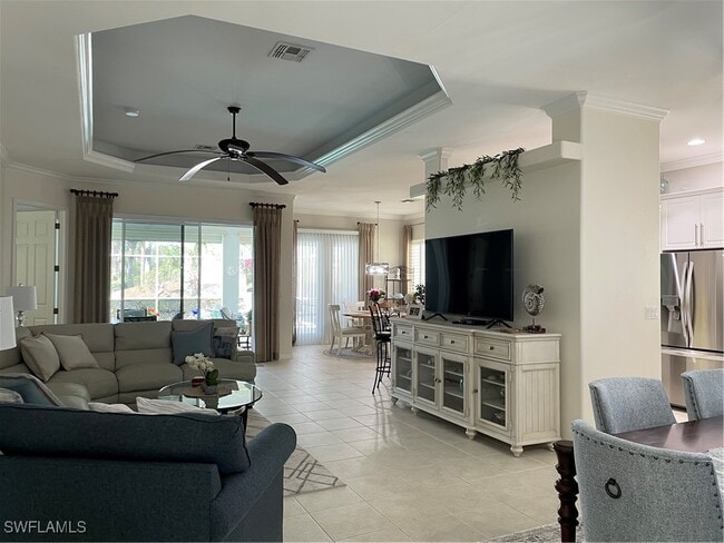 3531 Grand Cypress Dr in Naples, FL - Foto de edificio - Building Photo
