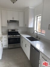 2412 S Shenandoah St-Unit -4 in Los Angeles, CA - Building Photo - Building Photo