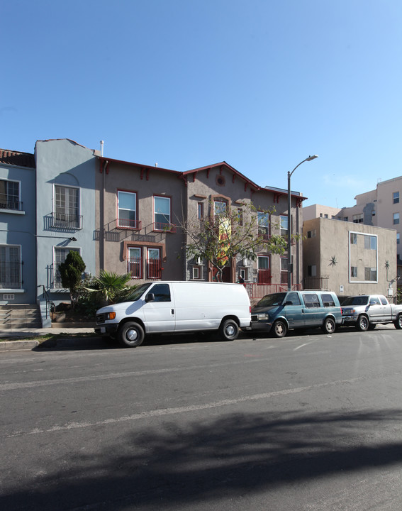 LA Pro I Apartments in Los Angeles, CA - Building Photo