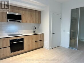 117 Broadway Ave in Toronto, ON - Building Photo - Building Photo