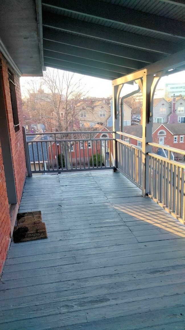 54 Alden St in Hartford, CT - Building Photo - Building Photo