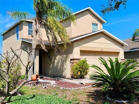 949 Seminole Sky Dr in Ruskin, FL - Building Photo
