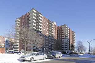 725 Fortier Pl in Montréal, QC - Building Photo - Building Photo