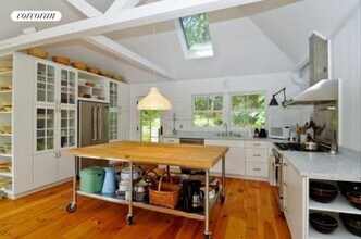 5 Hayseed Way in East Hampton, NY - Building Photo - Building Photo