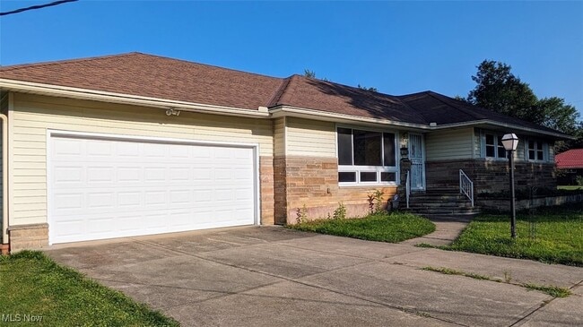 523 Harris Rd in Richmond Heights, OH - Building Photo - Building Photo