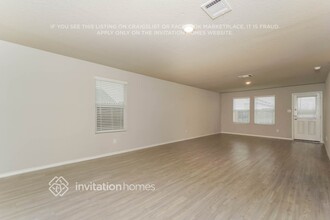 10627 Varmus Dr in Converse, TX - Foto de edificio - Building Photo