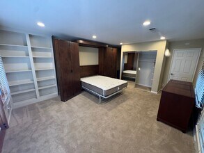 10610 Quail Canyon Rd in El Cajon, CA - Foto de edificio - Building Photo