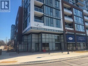 2088 James St in Burlington, ON - Building Photo - Building Photo