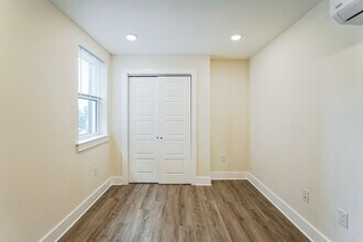6832 Ridge Ave in Philadelphia, PA - Building Photo - Building Photo