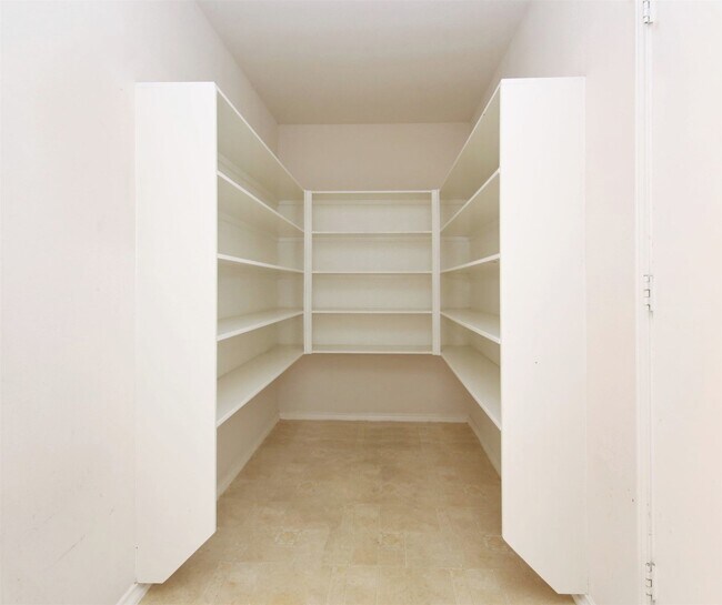 property at 9618 Ravens Nest Ct