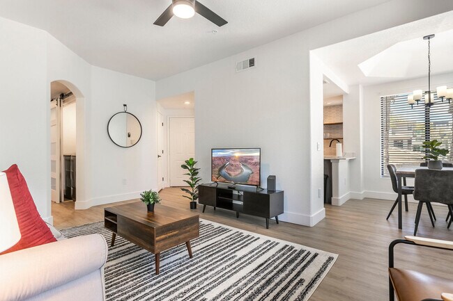 15608 N 71st St in Scottsdale, AZ - Building Photo - Building Photo