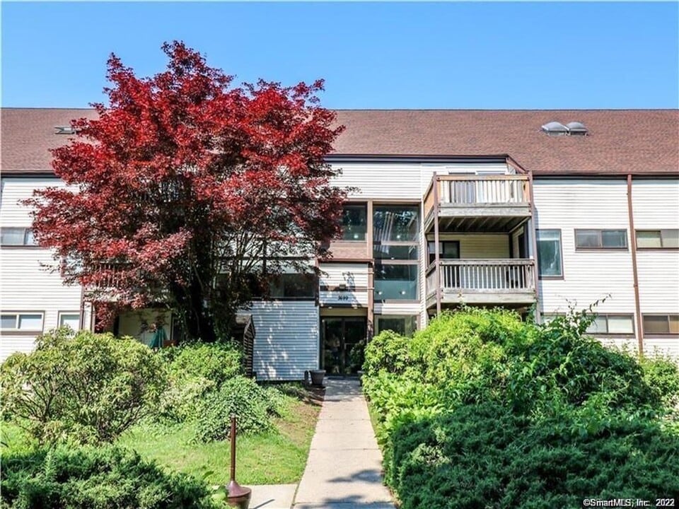 3699 Broadbridge Ave in Stratford, CT - Building Photo