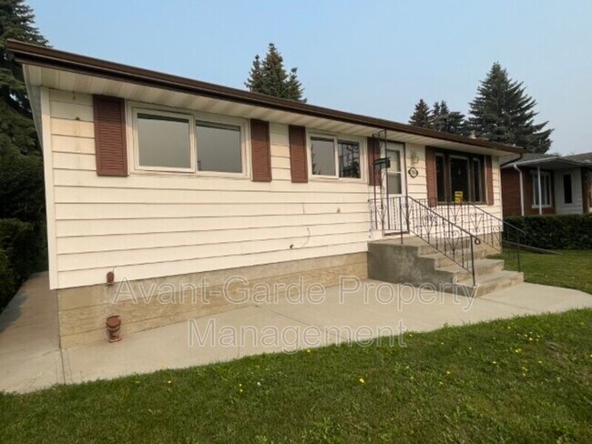 7004-7083 83 St NW in Edmonton, AB - Building Photo - Building Photo