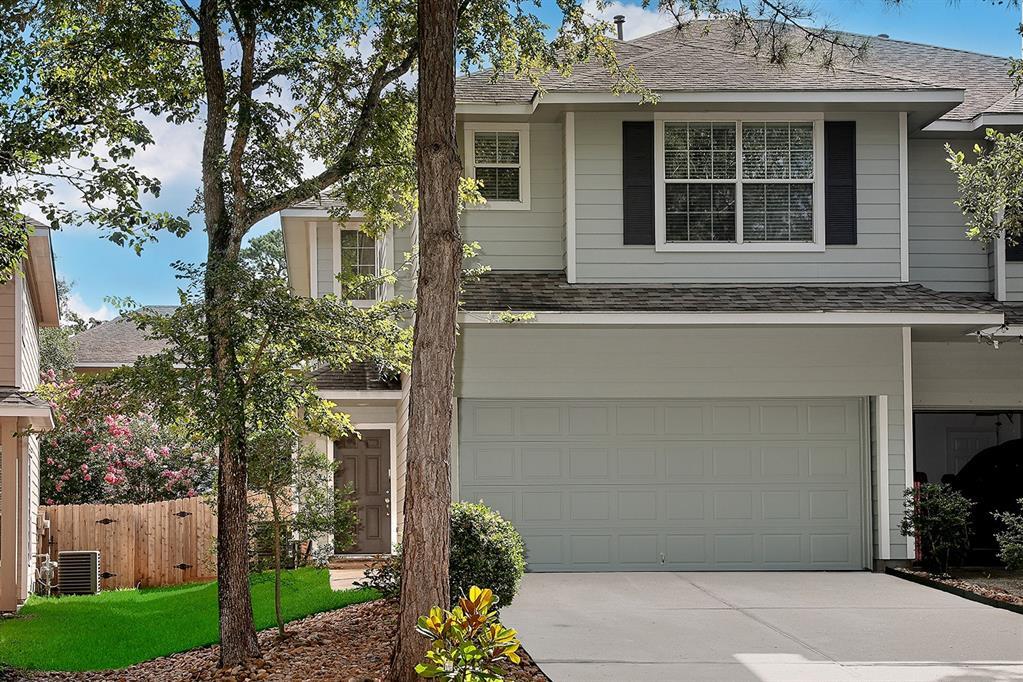 11 Scenic Brook Ct in Spring, TX - Building Photo