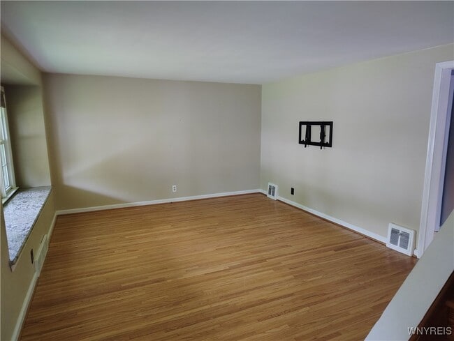 property at 39 Manning Rd