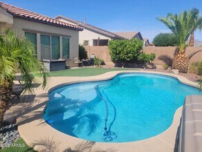 19350 W Oregon Ave in Litchfield Park, AZ - Building Photo - Building Photo