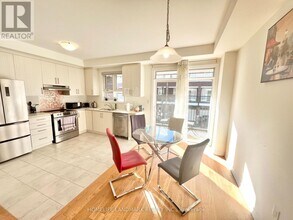 71 Massachusetts Ln in Markham, ON - Building Photo - Building Photo