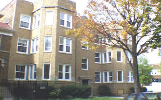 4942 N Rockwell St Apartments