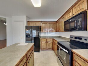 733 Morgan Dr in Burleson, TX - Building Photo - Building Photo