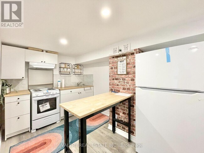 52 Glenridge Rd in Toronto, ON - Building Photo - Building Photo