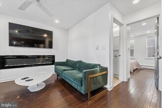 1331 S Woodstock St in Philadelphia, PA - Building Photo - Building Photo