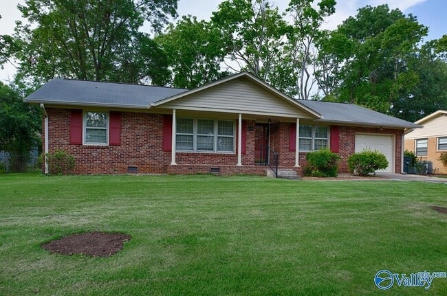 2320 Rodgers Dr NE in Huntsville, AL - Building Photo - Building Photo