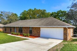 973 Marble Ridge Dr in Orange Park, FL - Building Photo - Building Photo