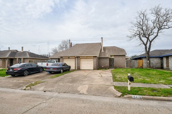 16410 Monte Carlo Ln in Houston, TX - Building Photo - Building Photo