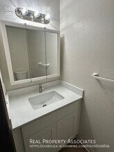 5606 220th St SW in Mountlake Terrace, WA - Building Photo - Building Photo