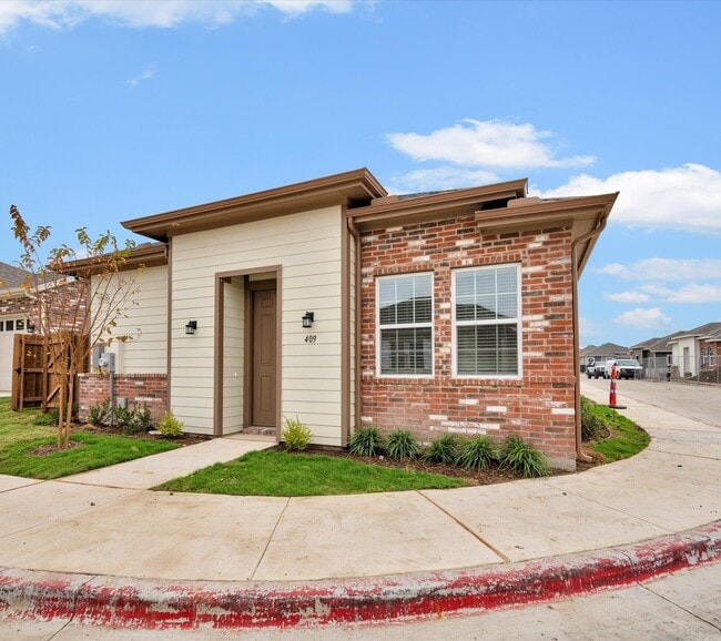property at 2709 Rockhill Rd