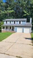 102 Reton Ct in Cary, NC - Building Photo