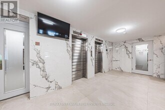 2160 Lakeshore Rd. in Burlington, ON - Building Photo - Building Photo