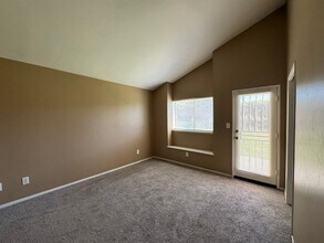 7605 Cibola Dr in Bakersfield, CA - Building Photo - Building Photo
