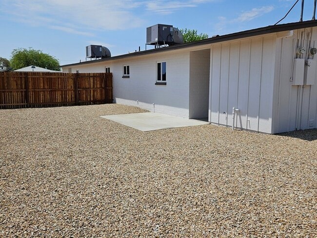 4062 E Main St in Mesa, AZ - Building Photo - Building Photo