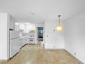 889 Canfield Ct in San Jose, CA - Building Photo - Building Photo