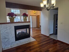 7664 Halleys Dr in Littleton, CO - Building Photo - Building Photo