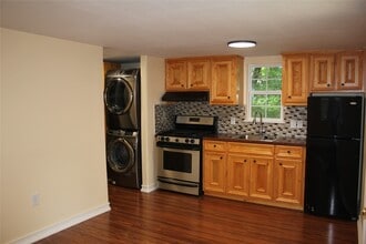 7540 Ashburn St in Houston, TX - Building Photo - Building Photo