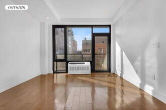 399 E 8th St in New York, NY - Building Photo - Building Photo