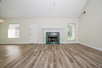 816 Ravins Way in Stockbridge, GA - Building Photo - Building Photo