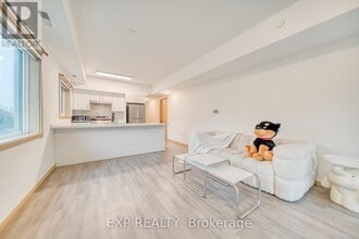 60 Morecambe Gate in Toronto, ON - Building Photo - Building Photo