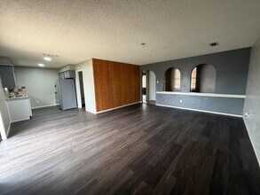 6306 28th St in Lubbock, TX - Foto de edificio - Building Photo