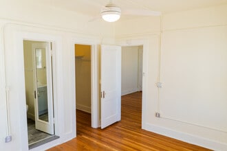 Oregon Pearl in El Paso, TX - Building Photo - Building Photo