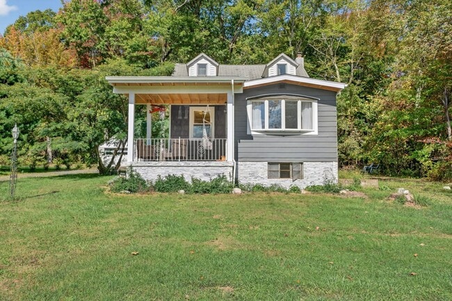 property at 1017 Bruyn Turnpike